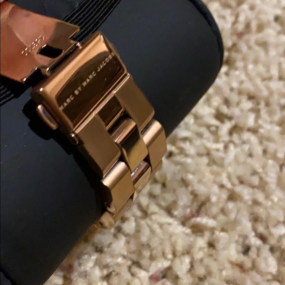 Marc Jacobs watch! - Picture 4 of 8